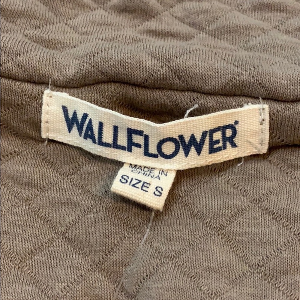 Pullover sweater NEVER WORN